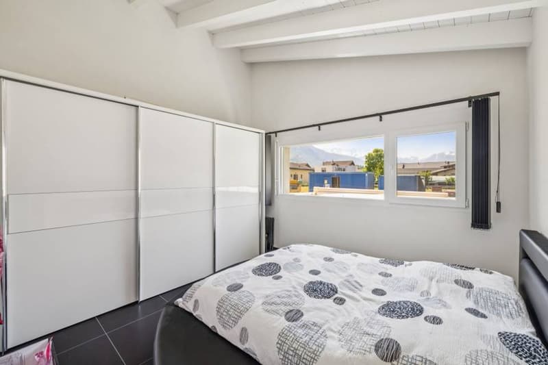 Modern and comfortable villa with jacuzzi (7)
