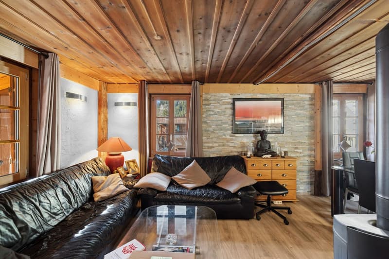 Beautiful chalet with two apartments close to Verbier (1)