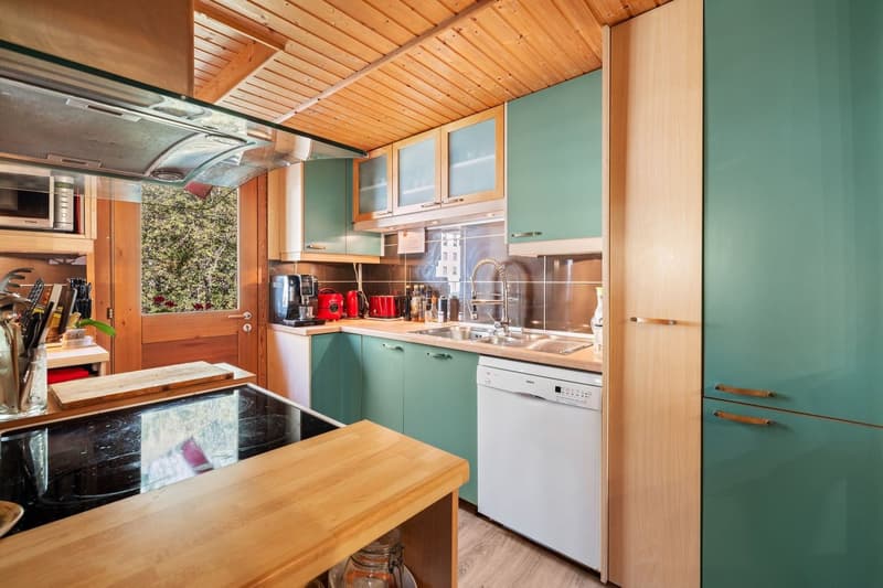 Beautiful chalet with two apartments close to Verbier (2)