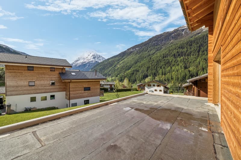 Elegant chalet under construction with bespoke finishes in Evolène (6)