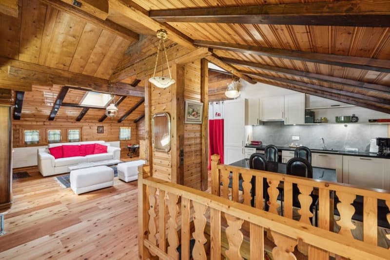 Charmanter Chalet mit zwei Wohnungen und authentischem Charme (10)