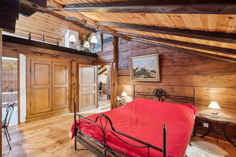 Charmanter Chalet mit zwei Wohnungen und authentischem Charme (12)