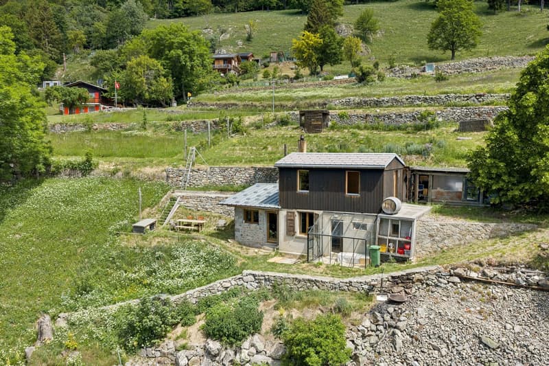 Chalet individuel 3,5 pièces en pleine nature Valaisanne (8)