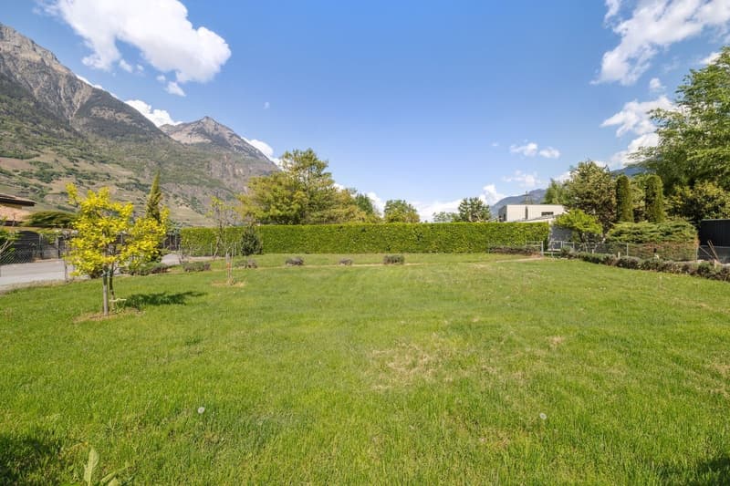 Exclusive villa with pool, spacious rooms and idyllic setting (12)