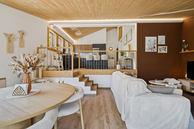 Außergewöhnliches Triplex-Apartment im Herzen der Altstadt von Saillon (2)