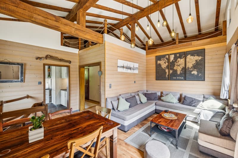 Magnificent chalet just two steps from the ski lifts (2)