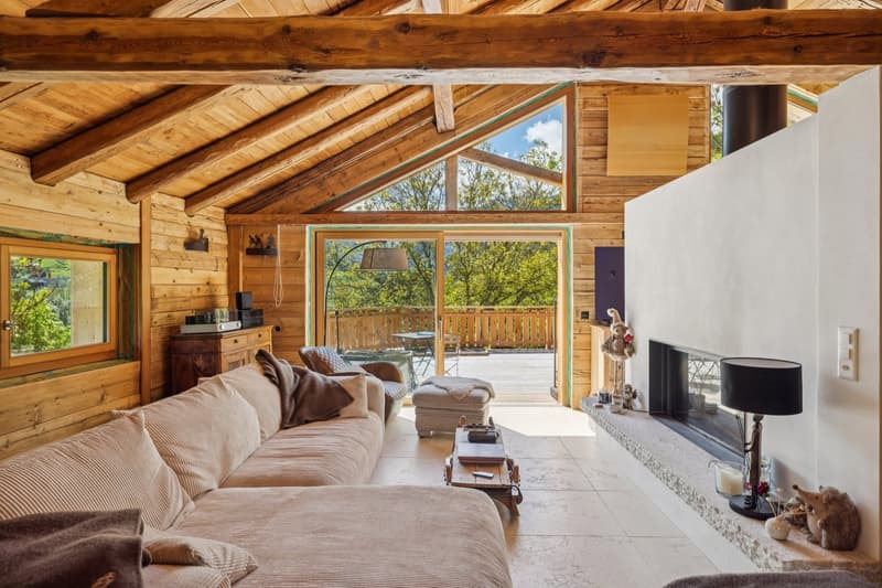Charmant hameau de la commune de Liddes, bénéficie d'un cadre paisible (2)