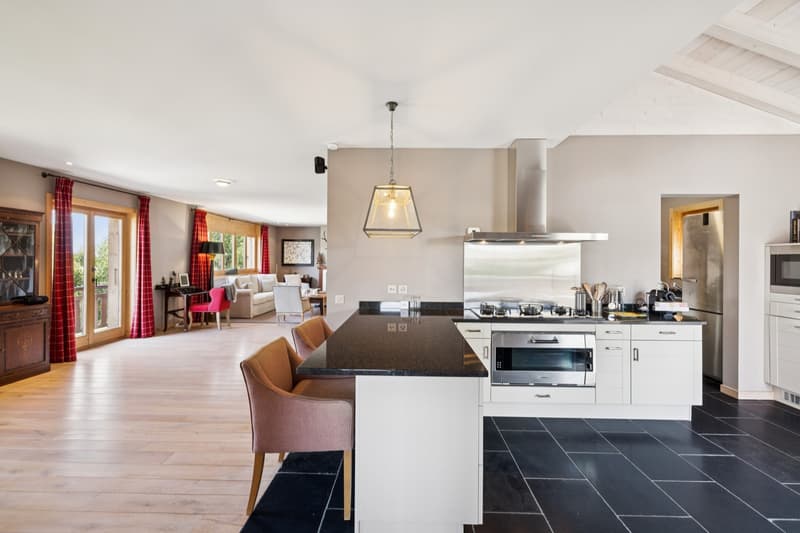 Chalet individuel très spacieux. (3)