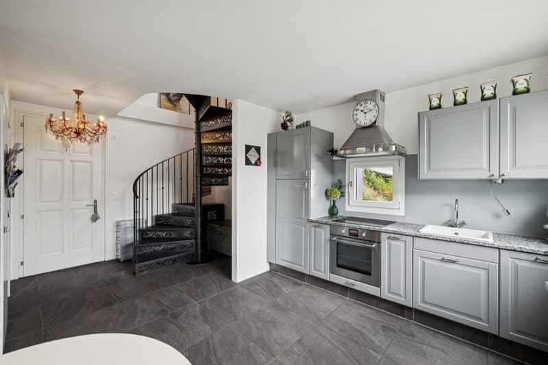Belle villa individuelle avec un joli jardin (3)