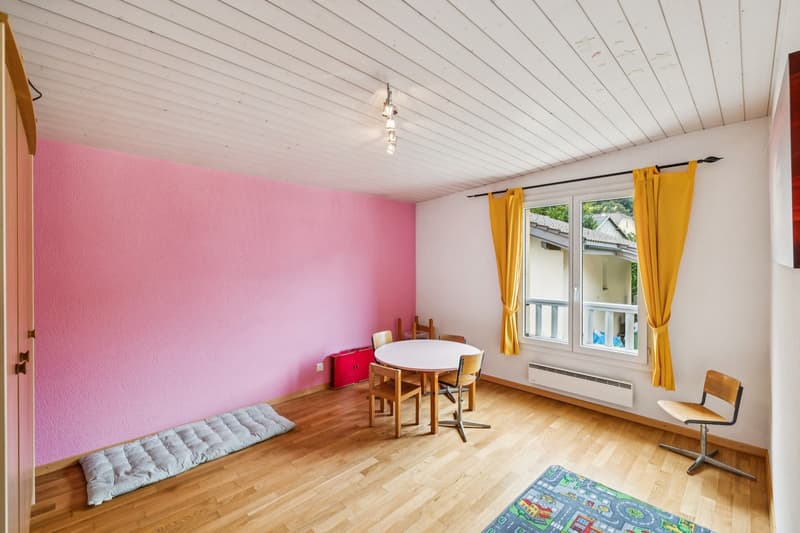 Belle villa individuelle de 5,5 pièces offrant de beaux volumes (8)