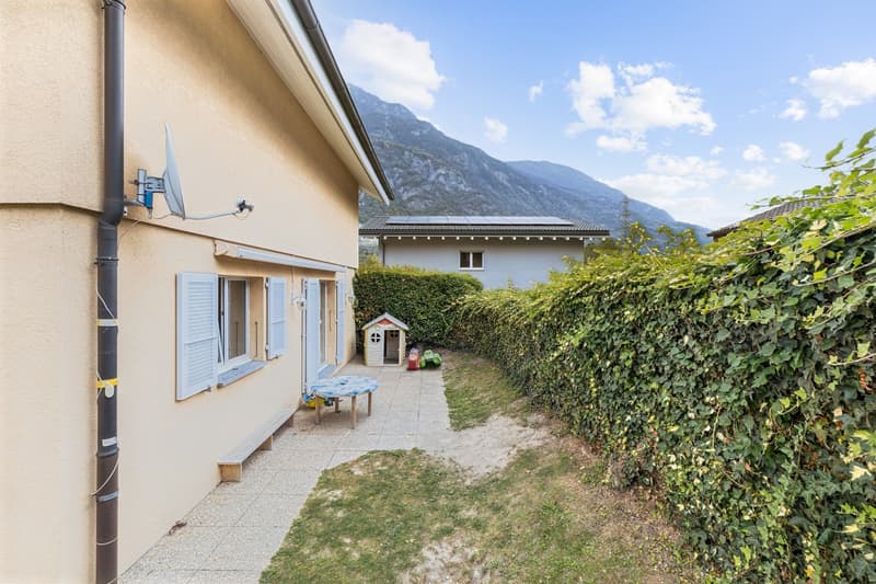 Belle villa individuelle de 5,5 pièces offrant de beaux volumes (12)
