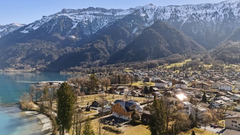 Duplex 6.5 pièces avec vue imprenable sur le lac de Brienz (2)