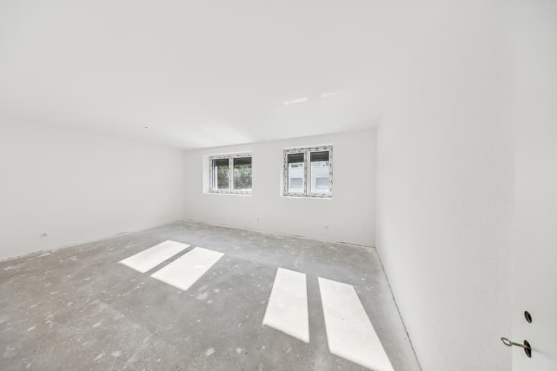 Une chambre spacieuse offrant un magnifique potentiel d'aménagement selon vos envies.