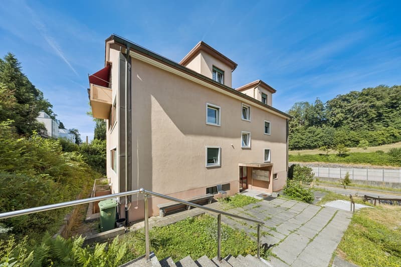 Immeuble de rendement de 8 logements entièrement loué, offrant un rend (7)