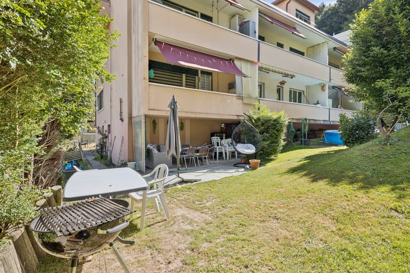 Immeuble de rendement de 8 logements entièrement loué, offrant un rend (4)