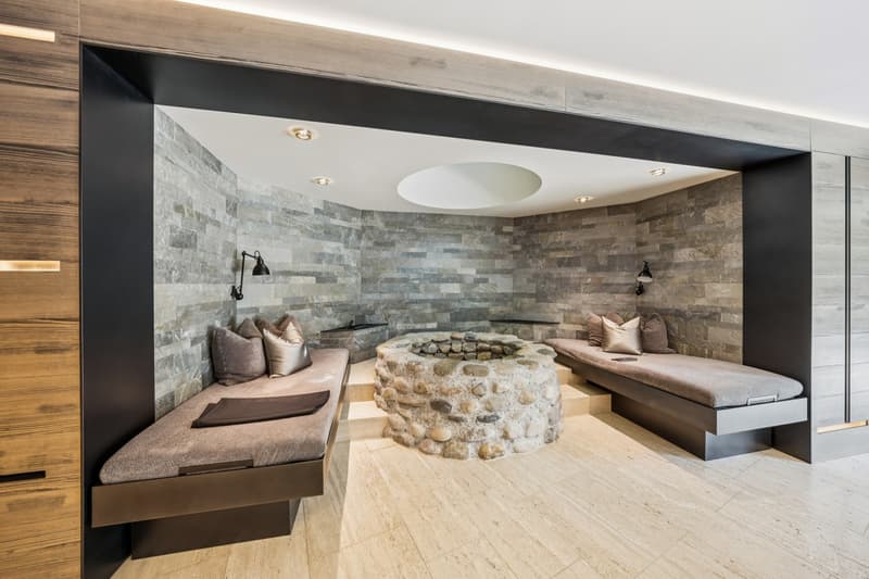 Le charme historique s'associe harmonieusement au luxe contemporain.