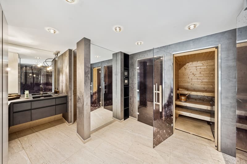 Un espace sauna privé dédié au bien-être et à la détente.