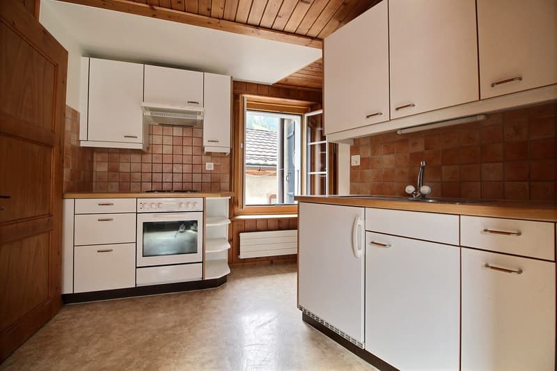 Immeuble villageois mixte situé au coeur de Château-d'?x (VD) (6)