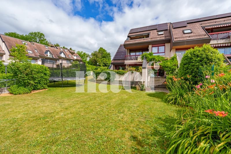 Exklusiv: Großes Duplex mit 4.5 Zimmern und Garten (3)