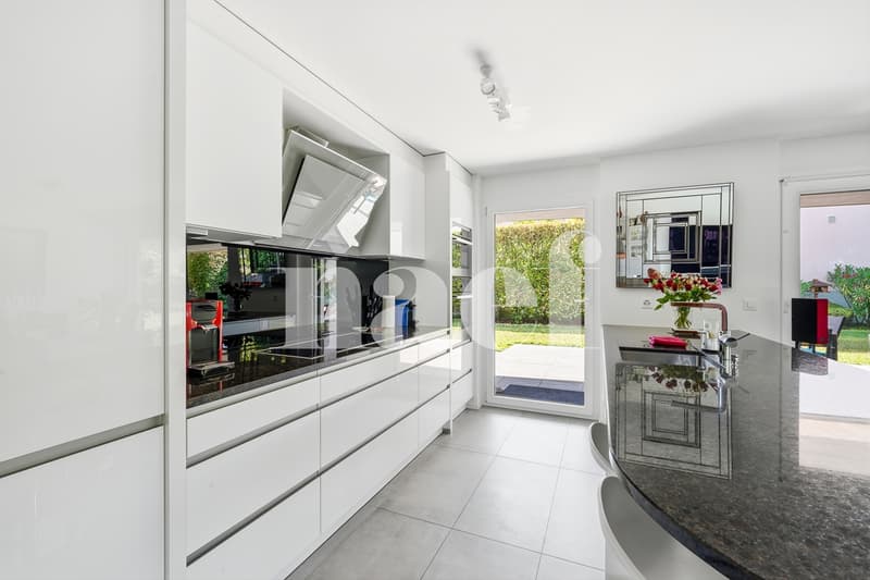 Appartement de 4.5 pièces avec jardin (4)