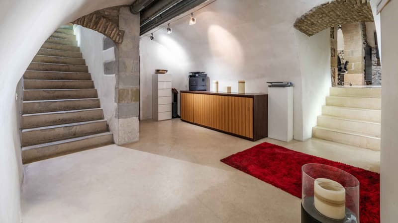 Souplex en excellent état situé dans un immeuble du XVIIIe siècle (7)