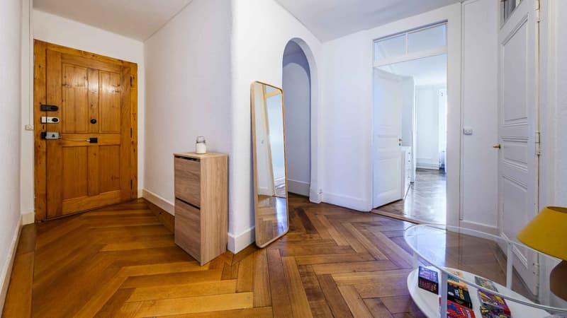 Appartement 5 pièces au 3ème étage