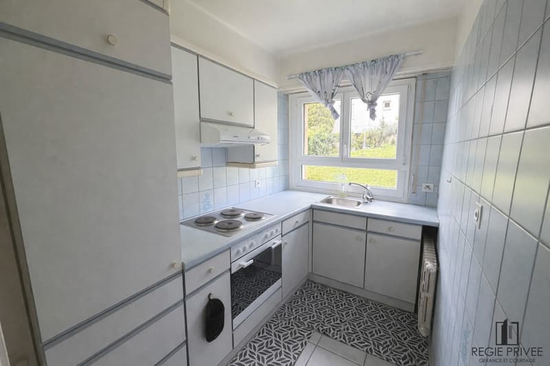 Appartamento di due locali con balcone (2)