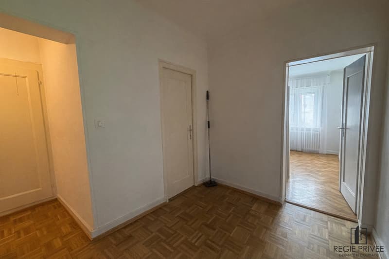 Appartamento di due locali con balcone (4)