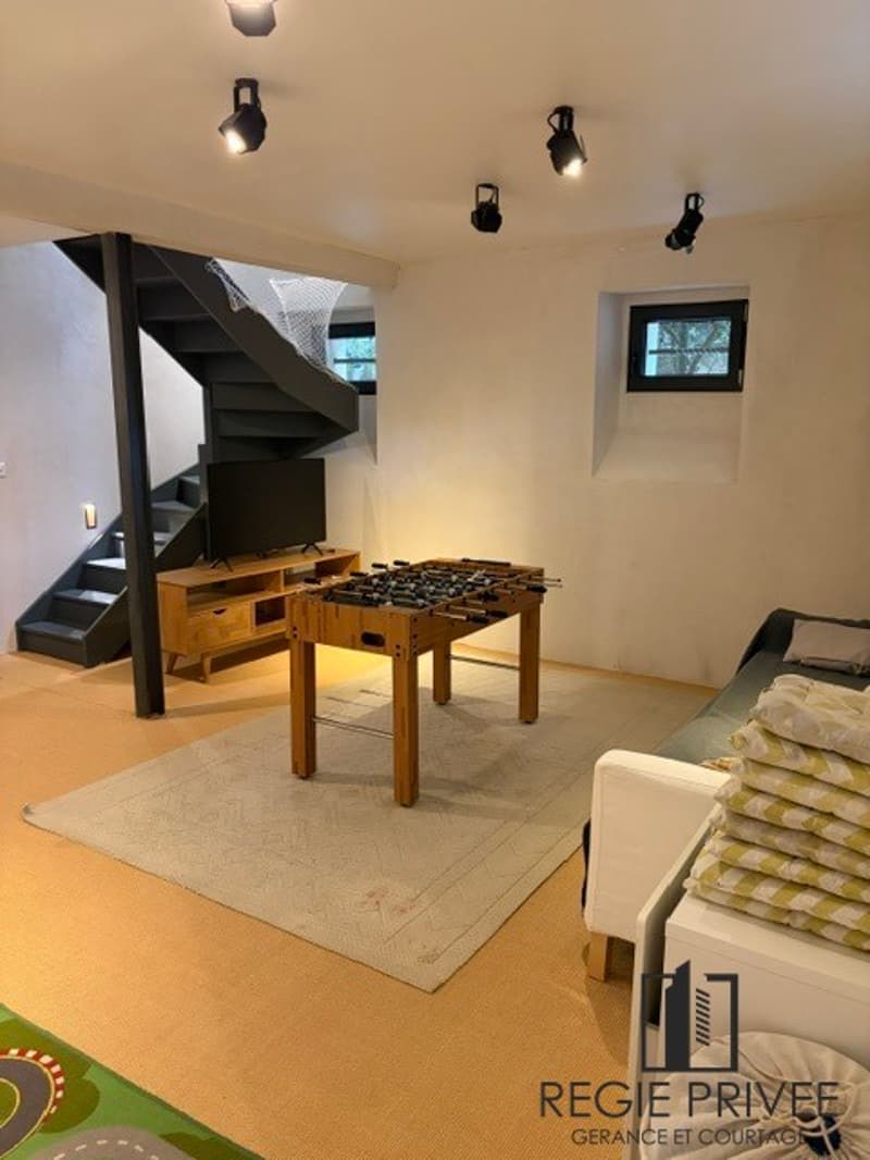 Prächtiges Dreifamilienhaus mit großem Garten im Zentrum von Lausanne (10)