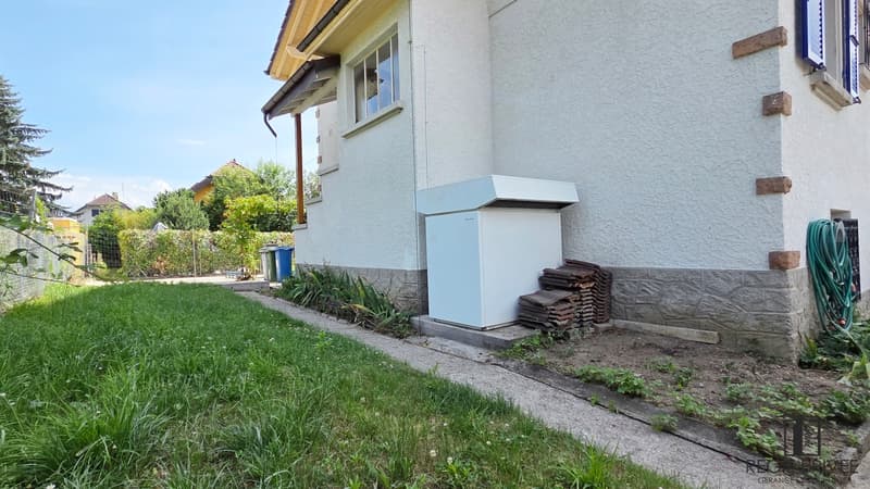 Appartamento con giardino privato (8)