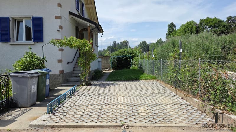 Appartamento con giardino privato (9)