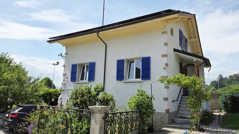 Appartamento con giardino privato (10)