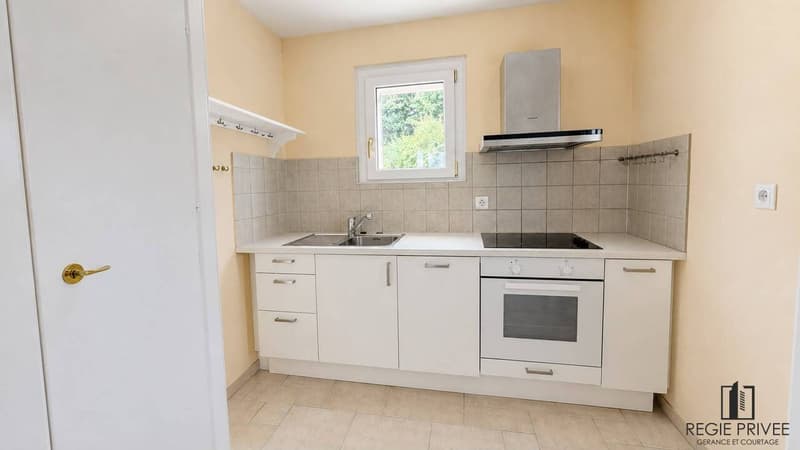 Superbe appartement de 2.5p. avec vue sur le lac (7)
