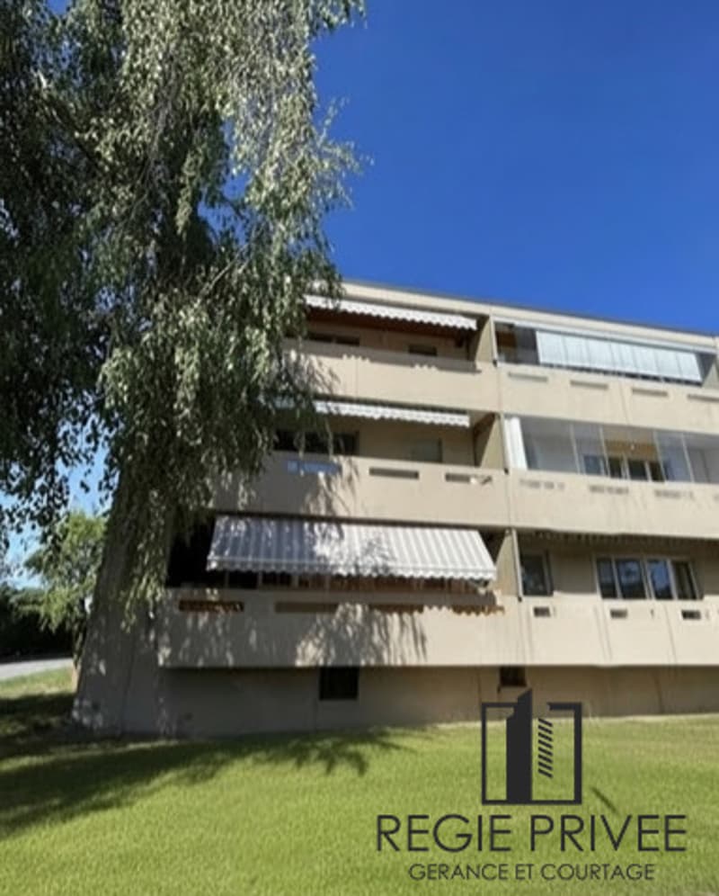 Charmant 3.5 pièces dans un cadre verdoyant (12)