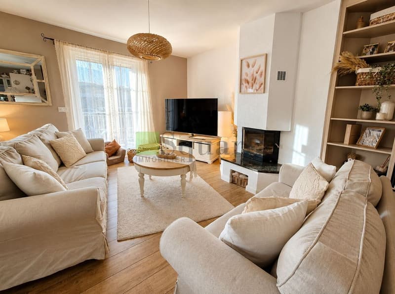 Prachtiges Dachgeschoß-Apartment mit 4.5 Zimmern und freier Sicht (3)