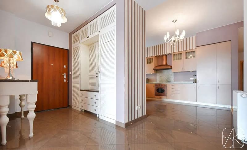 Charmant appartement 2.5 pièces avec balcon à Zürich 8006 (2)