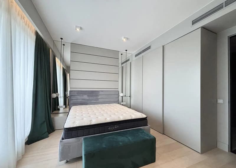 Ampio appartamento di 4.5 locali con balcone (7)