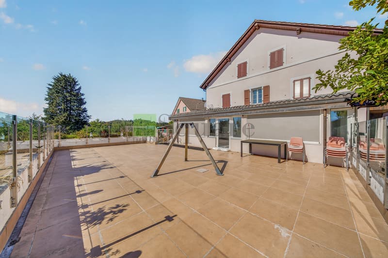 Maison locative de 12 pièces (3)