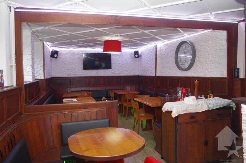Orsières, caffè ristorante situato nel centro! (2)