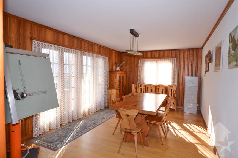 Local commercial, emplacement top (9)
