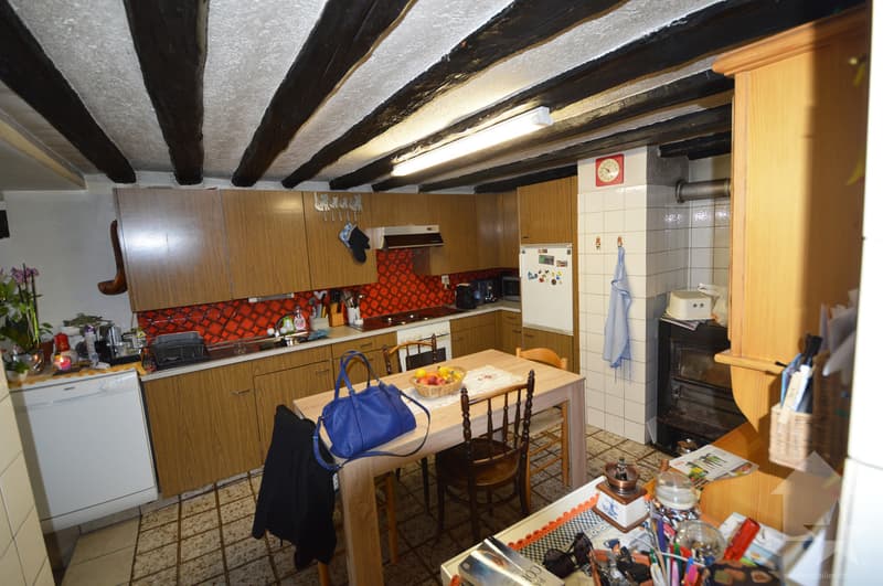 Village house to renovate (11)