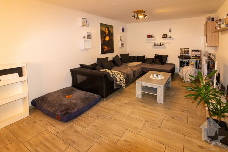 Rental building with 2 duplex apartments (7)