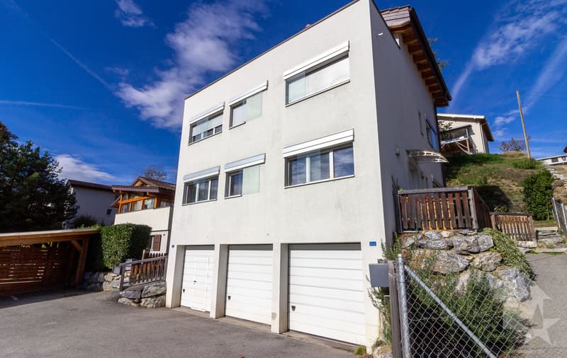 Rental building with 2 duplex apartments (3)