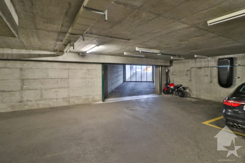 2 places de parc dans parking souterrain (2)