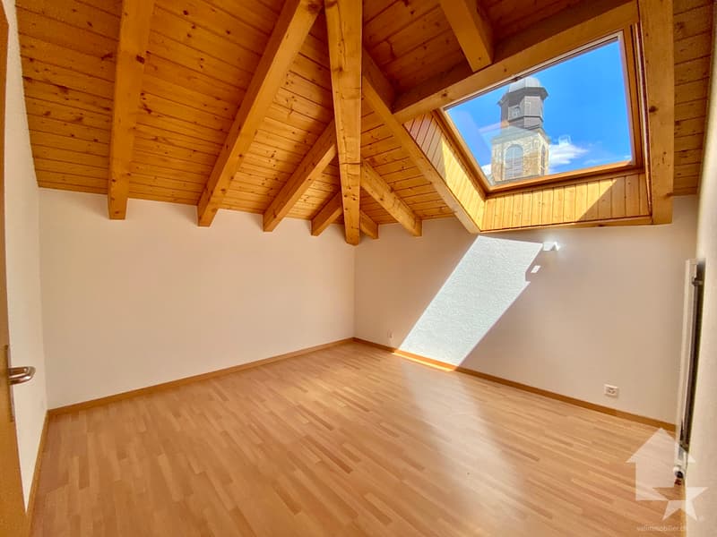 Sublime attique en duplex de 170 m2 avec garage box & place de parc ! (13)