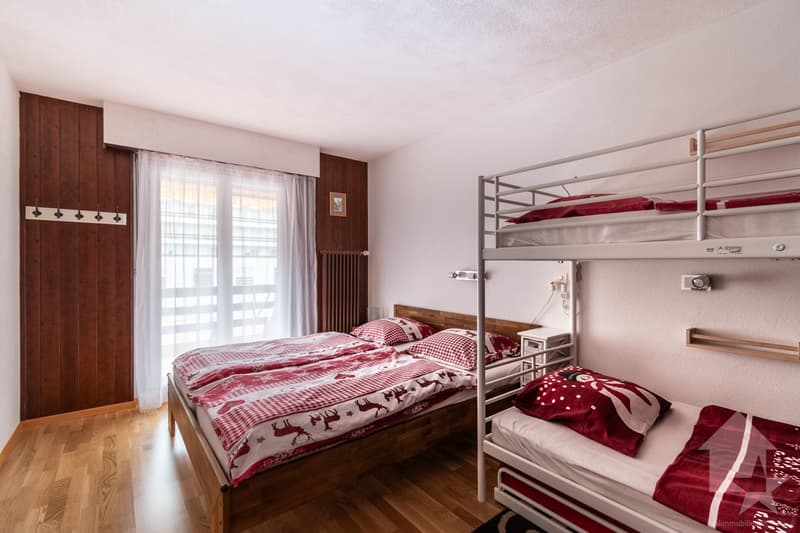 Chambre du bas avec salle d'eau