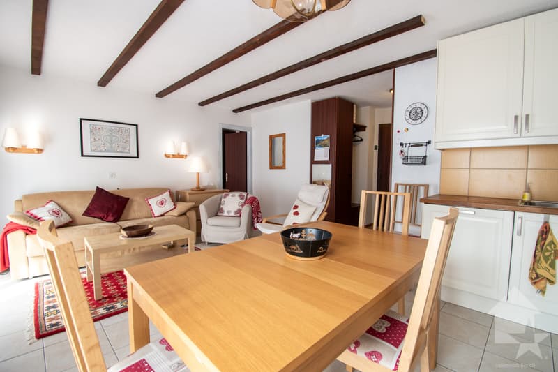 Torgon, renovated 3.5-room duplex in the "La Serve" building (2)