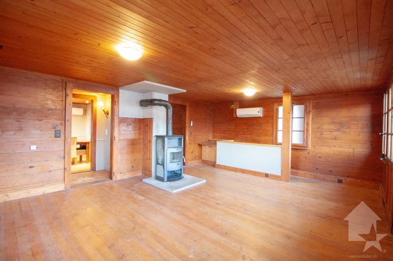 Valaisan chalet with 4.5 rooms, just a stone's throw from the Piste de l'Ours (6)