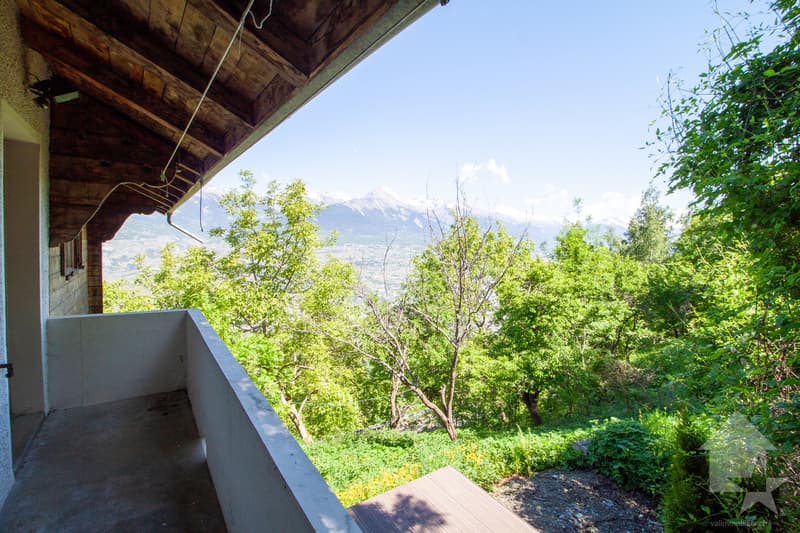 Valaisan chalet with 4.5 rooms, just a stone's throw from the Piste de l'Ours (2)