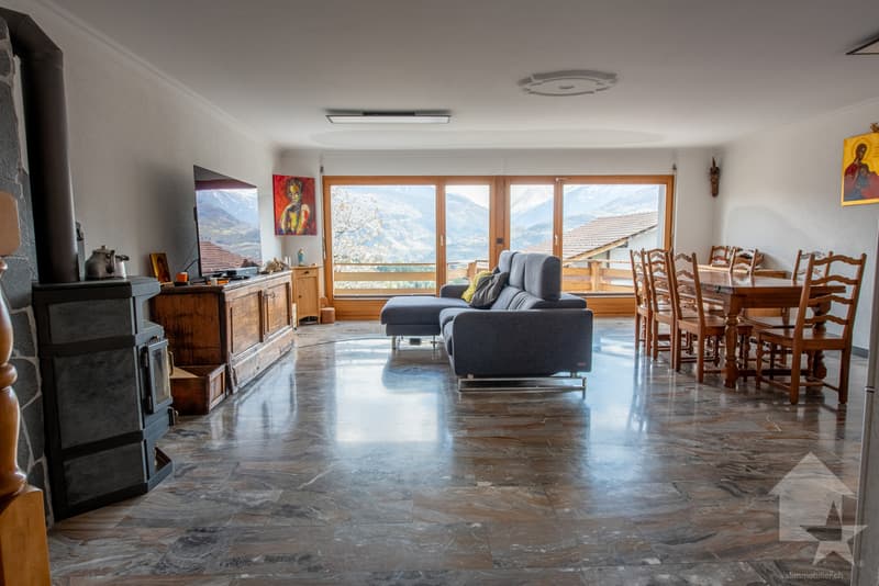 Villa a schiera spaziosa, bella vista, soleggiata e tranquilla (8)